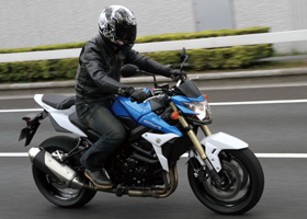 スズキ GSR750